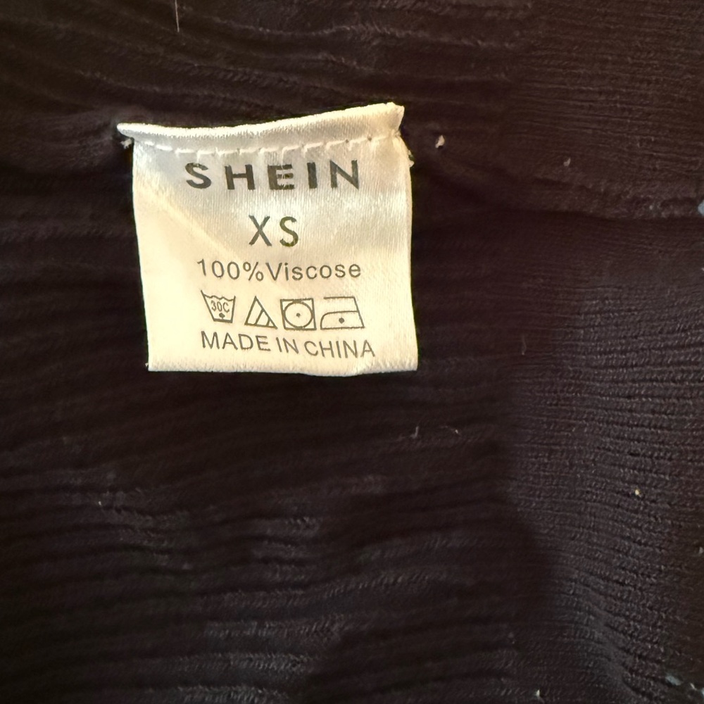 SHEIN Crop Tops - Picture 3 of 3